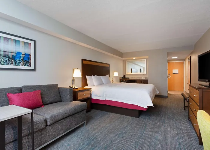 Hampton Inn & Suites Fort Myers Beach/Sanibel Gateway